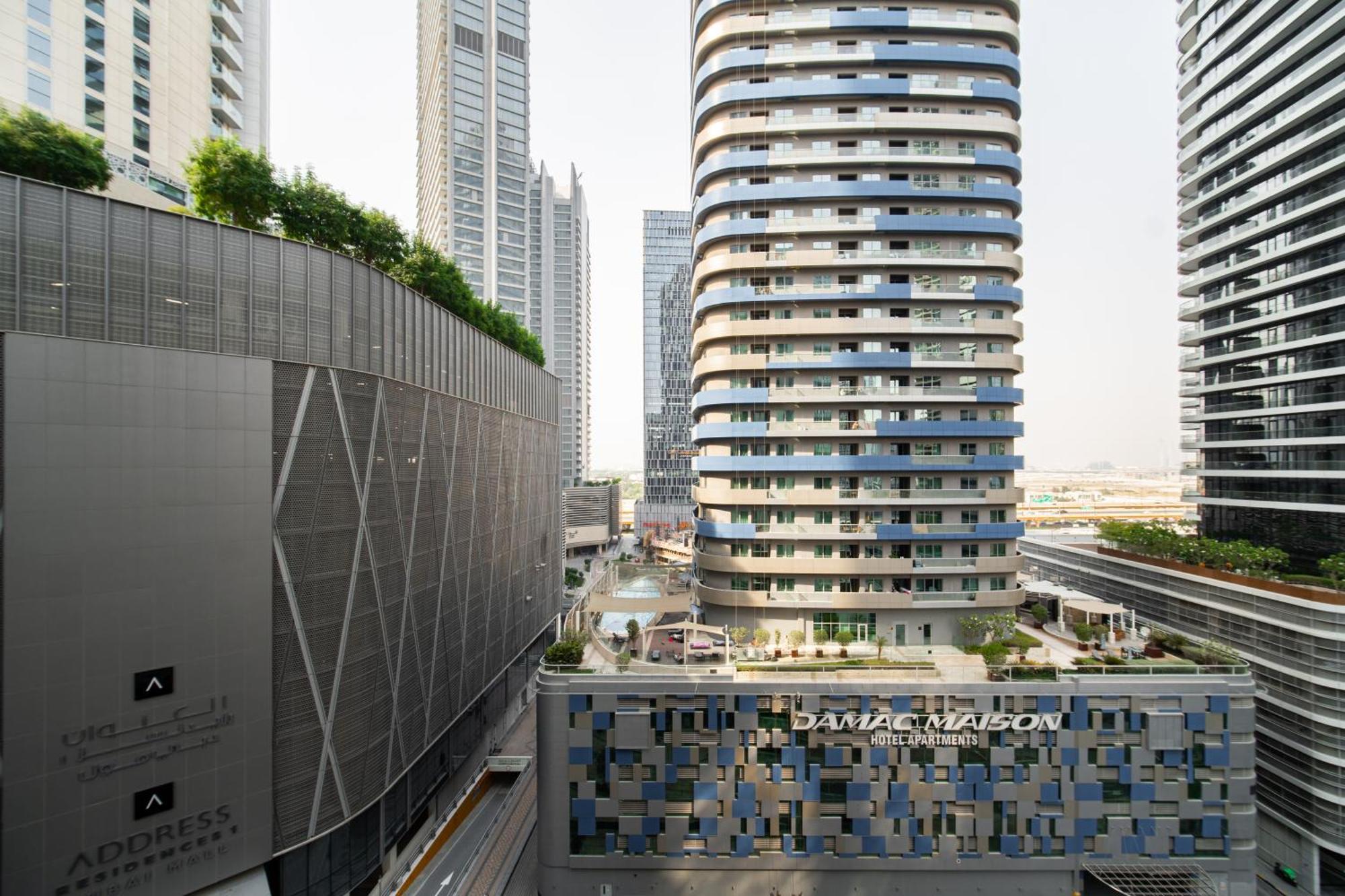 Elegant Escapes - Homely 1B In Dunya Tower Dubai Exterior photo